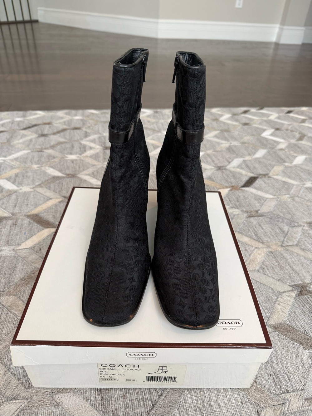 Coach Bibi Black Signature Jacquard Heeled Ankle Boots Sz 9 Logo Booties w/ Box - Picture 4 of 5